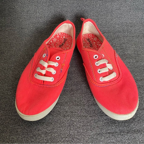 Lace Up Canvas Shoe- Barbie, Vibrant, Bright Pink - Picture 6 of 13